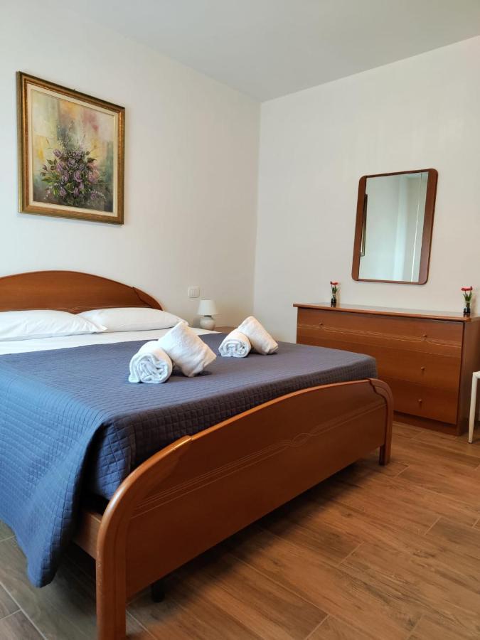 Sweet Apartment - Centre Peschiera del Garda Exterior photo
