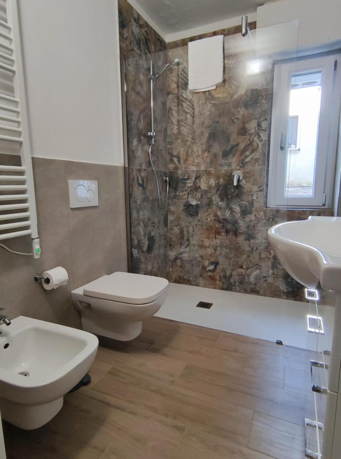 Sweet Apartment - Centre Peschiera del Garda Exterior photo